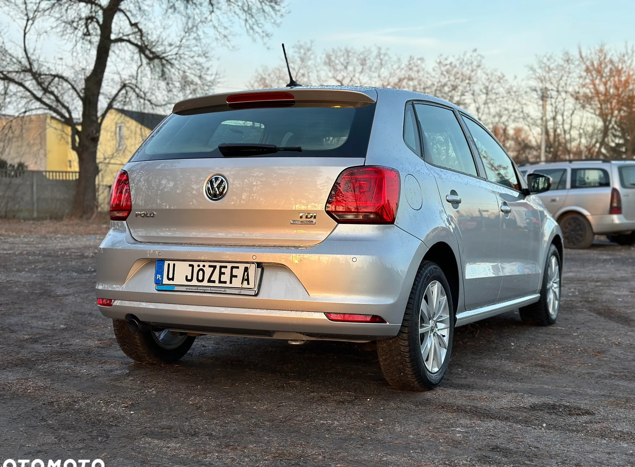 Volkswagen Polo cena 38900 przebieg: 140000, rok produkcji 2017 z Karlino małe 436